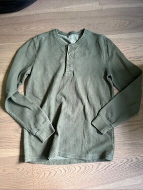 GAP Men's Olive Ribbed Henley Long Sleeve Shirt
